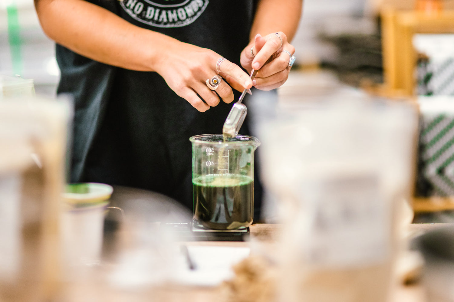 Fiddy Shades of Green Juice Preparing the Blend